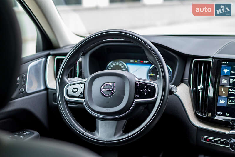 Позашляховик / Кросовер Volvo XC60 2018 в Рівному фото 36 Позашляховик / Кросовер Volvo XC60 2018 в Рівному