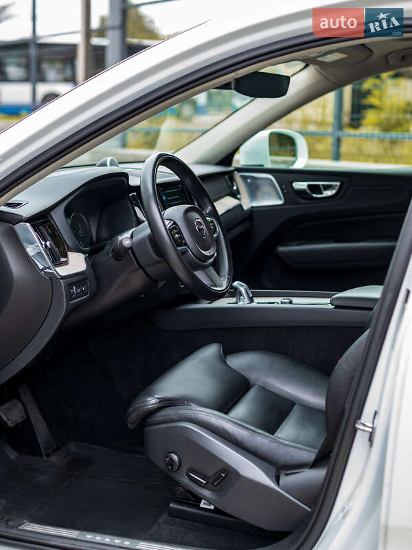 Позашляховик / Кросовер Volvo XC60 2018 в Рівному фото 21 Позашляховик / Кросовер Volvo XC60 2018 в Рівному