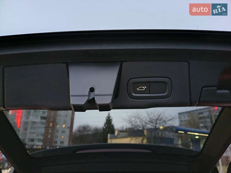 Позашляховик / Кросовер Volvo XC60 2018 в Тернополі фото 12 Позашляховик / Кросовер Volvo XC60 2018 в Тернополі