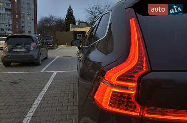 Внедорожник / Кроссовер Volvo XC60 2018 в Тернополе