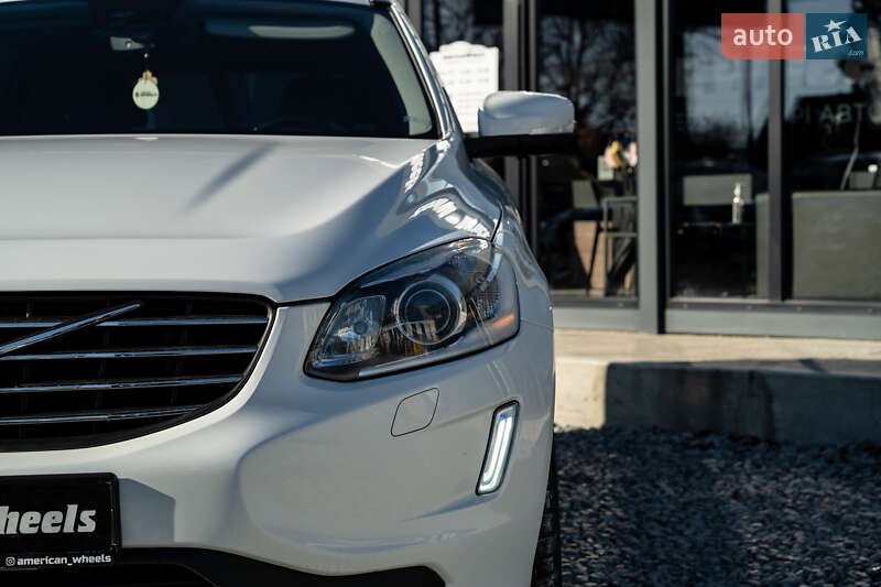 Позашляховик / Кросовер Volvo XC60 2014 в Чернівцях