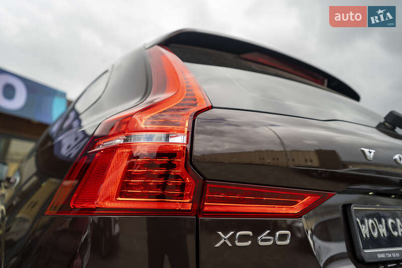 Внедорожник / Кроссовер Volvo XC60 2018 в Киеве