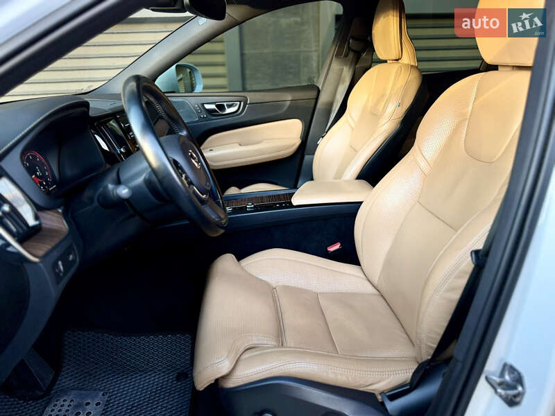 Позашляховик / Кросовер Volvo XC60 2020 в Києві