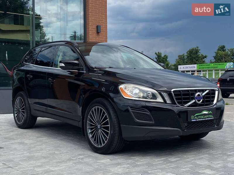 Позашляховик / Кросовер Volvo XC60 2011 в Києві