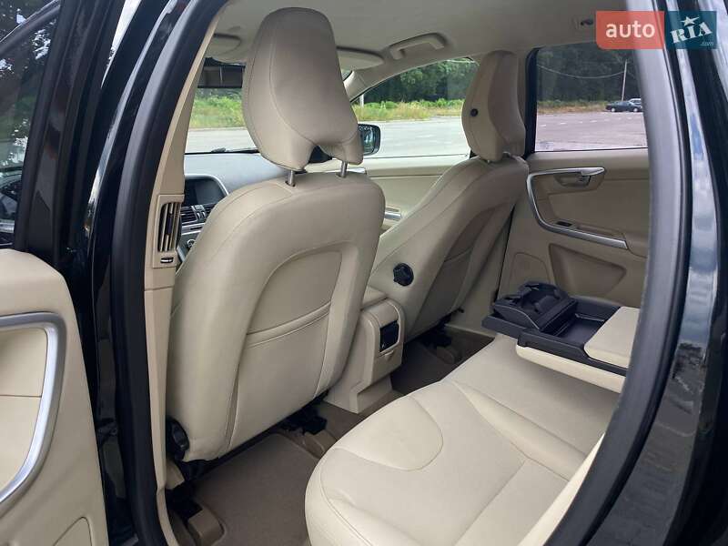 Позашляховик / Кросовер Volvo XC60 2011 в Києві