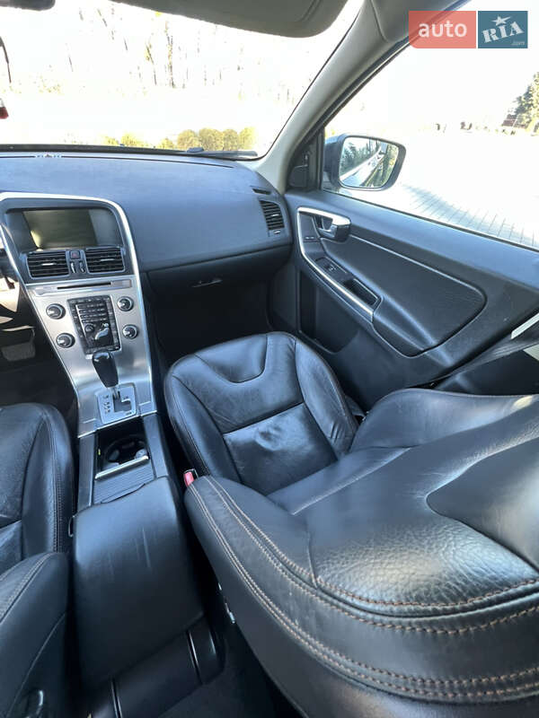 Внедорожник / Кроссовер Volvo XC60 2012 в Луцке