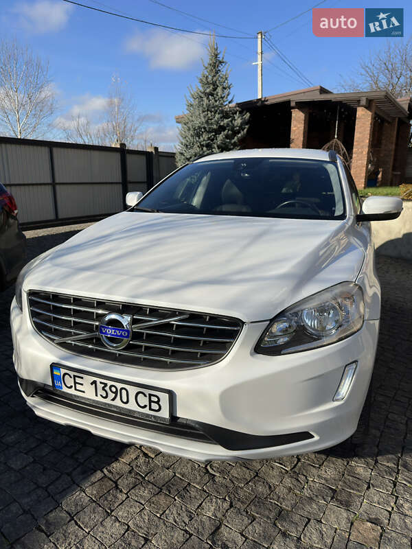 Позашляховик / Кросовер Volvo XC60 2015 в Чернівцях