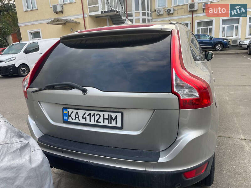 Внедорожник / Кроссовер Volvo XC60 2010 в Киеве
