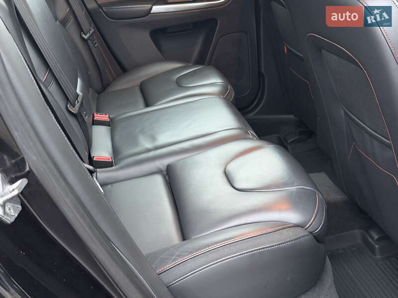 Позашляховик / Кросовер Volvo XC60 2016 в Києві