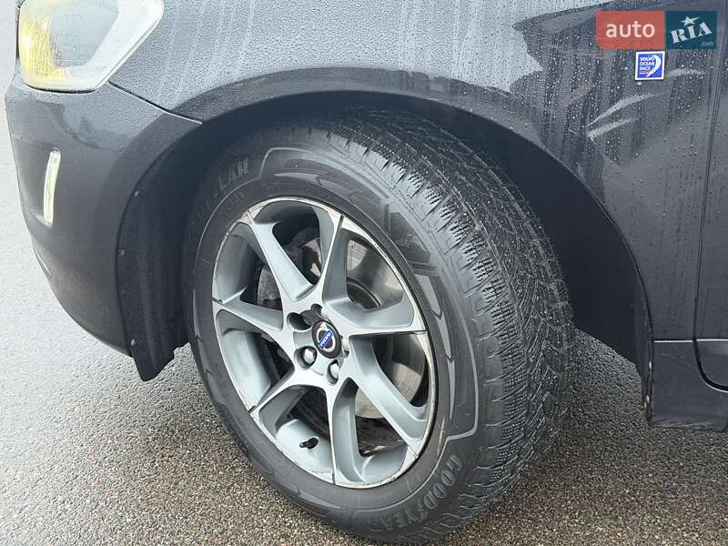 Позашляховик / Кросовер Volvo XC60 2016 в Києві