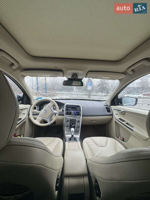 Позашляховик / Кросовер Volvo XC60 2012 в Івано-Франківську