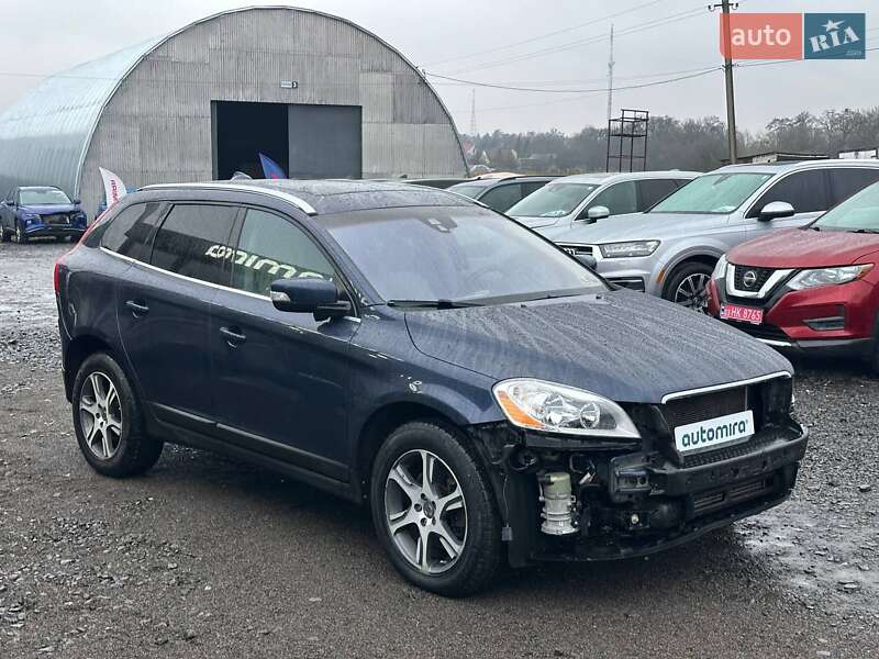 Внедорожник / Кроссовер Volvo XC60 2015 в Луцке
