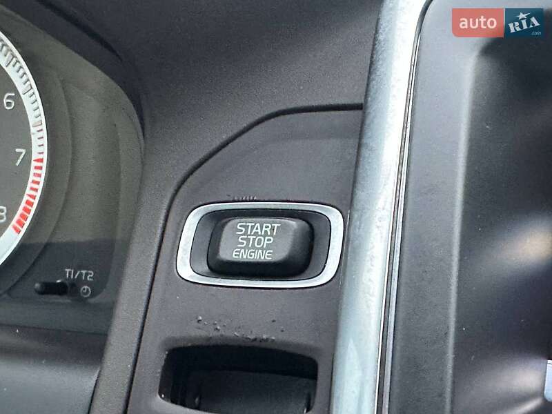 Внедорожник / Кроссовер Volvo XC60 2015 в Луцке