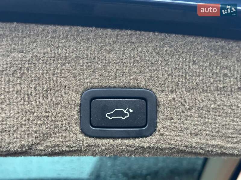 Внедорожник / Кроссовер Volvo XC60 2015 в Луцке