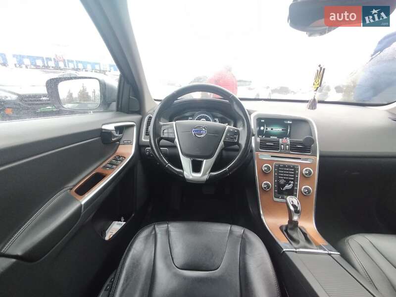 Внедорожник / Кроссовер Volvo XC60 2016 в Киеве фото 27 Внедорожник / Кроссовер Volvo XC60 2016 в Киеве