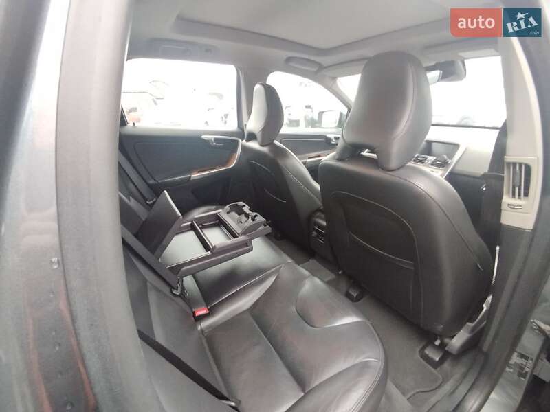 Внедорожник / Кроссовер Volvo XC60 2016 в Киеве фото 31 Внедорожник / Кроссовер Volvo XC60 2016 в Киеве