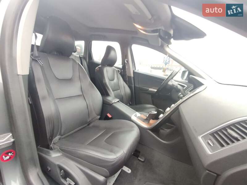 Внедорожник / Кроссовер Volvo XC60 2016 в Киеве фото 36 Внедорожник / Кроссовер Volvo XC60 2016 в Киеве