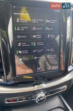 Внедорожник / Кроссовер Volvo XC60 2018 в Ровно