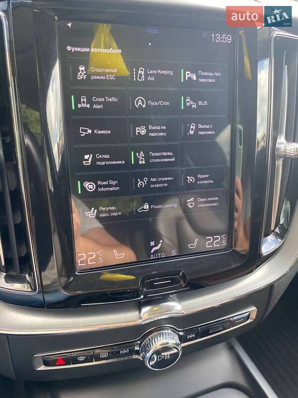 Внедорожник / Кроссовер Volvo XC60 2018 в Ровно