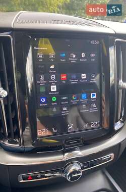 Внедорожник / Кроссовер Volvo XC60 2018 в Ровно