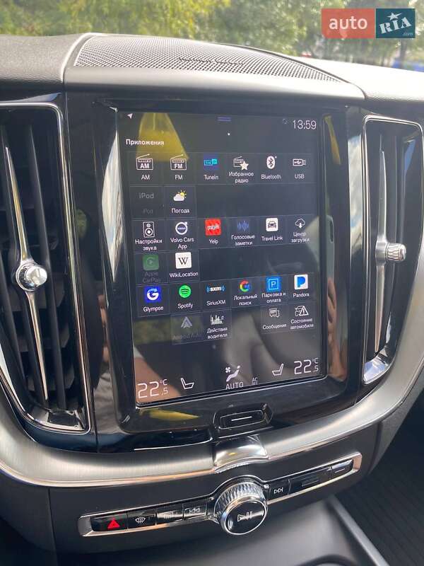 Внедорожник / Кроссовер Volvo XC60 2018 в Ровно