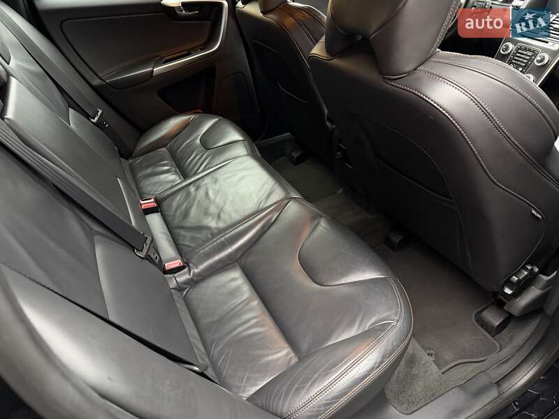 Позашляховик / Кросовер Volvo XC60 2013 в Стрию