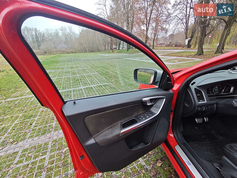 Позашляховик / Кросовер Volvo XC60 2013 в Києві