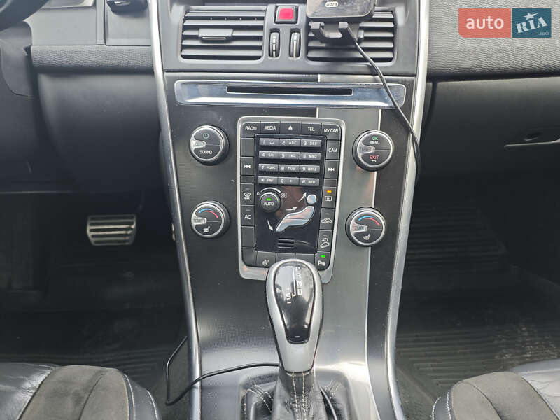 Позашляховик / Кросовер Volvo XC60 2013 в Києві