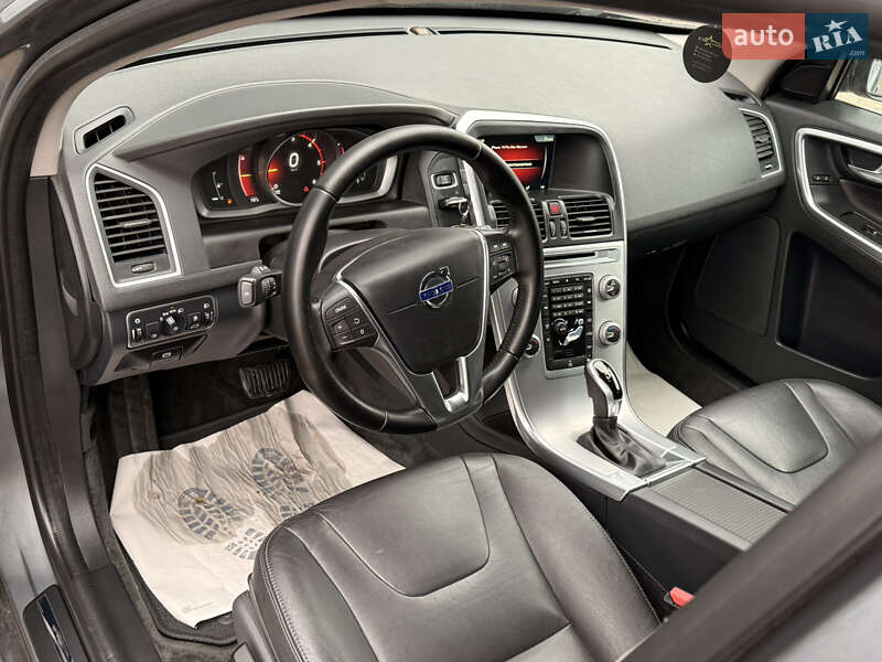 Внедорожник / Кроссовер Volvo XC60 2017 в Ивано-Франковске фото 46 Внедорожник / Кроссовер Volvo XC60 2017 в Ивано-Франковске