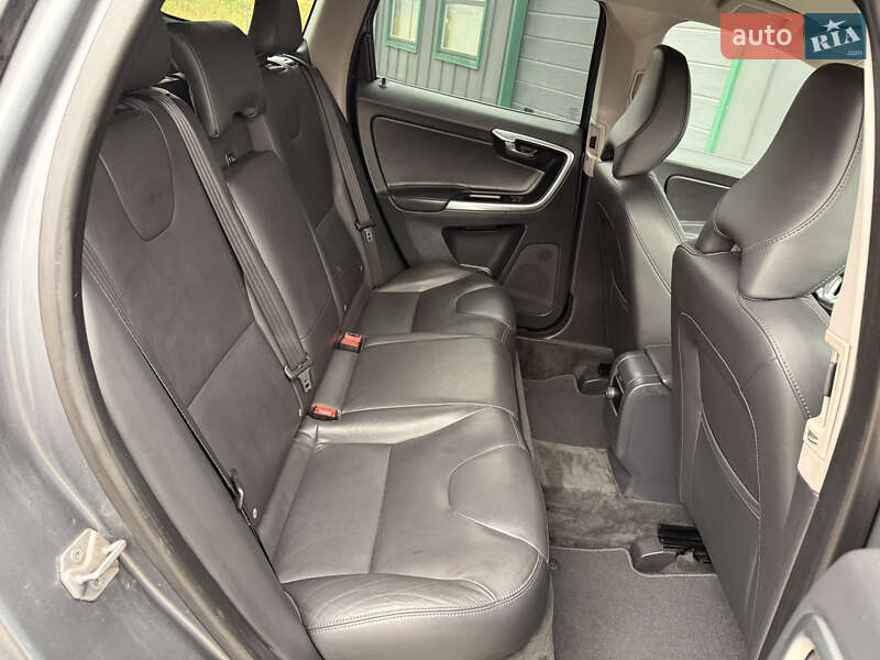 Внедорожник / Кроссовер Volvo XC60 2017 в Ивано-Франковске фото 60 Внедорожник / Кроссовер Volvo XC60 2017 в Ивано-Франковске