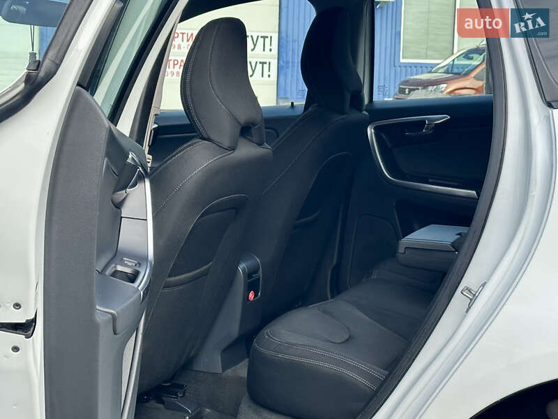 Внедорожник / Кроссовер Volvo XC60 2014 в Киеве фото 16 Внедорожник / Кроссовер Volvo XC60 2014 в Киеве