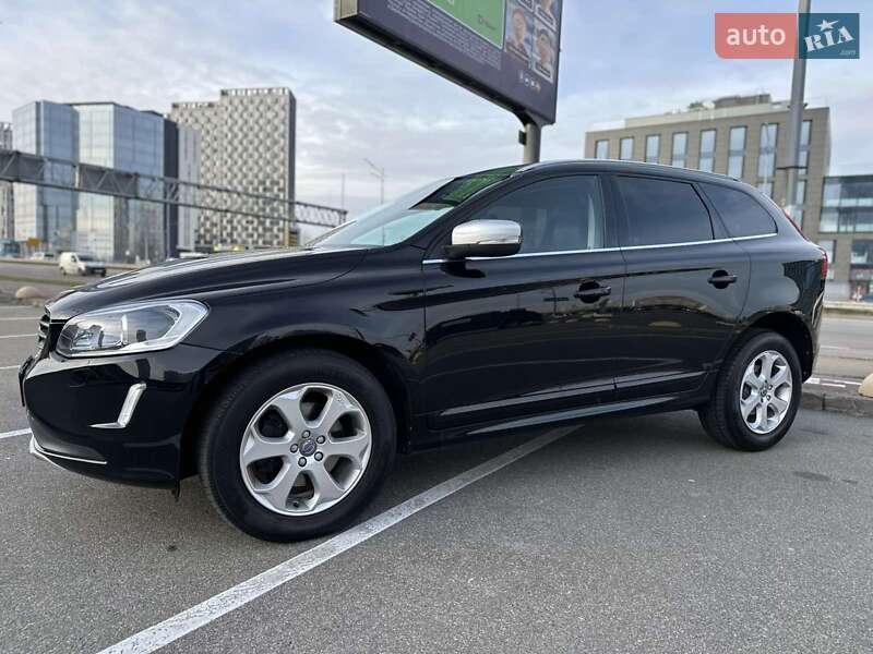 Позашляховик / Кросовер Volvo XC60 2016 в Києві