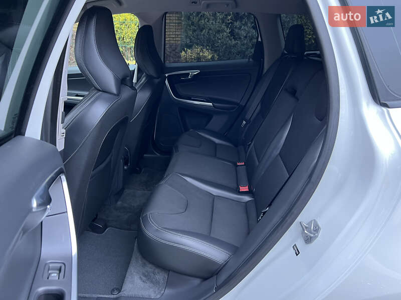 Позашляховик / Кросовер Volvo XC60 2016 в Рівному