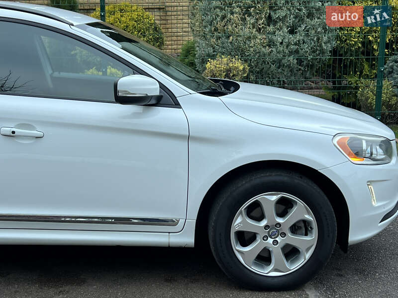 Позашляховик / Кросовер Volvo XC60 2016 в Рівному