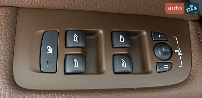 Внедорожник / Кроссовер Volvo XC60 2018 в Львове фото 19 Внедорожник / Кроссовер Volvo XC60 2018 в Львове