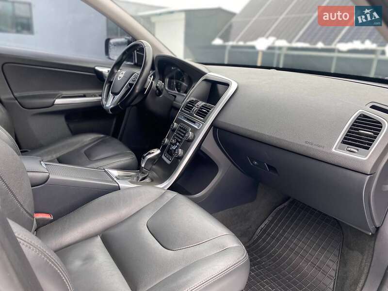 Позашляховик / Кросовер Volvo XC60 2014 в Володимирі фото 21 Позашляховик / Кросовер Volvo XC60 2014 в Володимирі