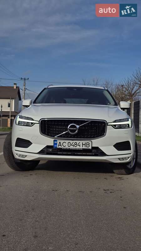Внедорожник / Кроссовер Volvo XC60 2019 в Киеве