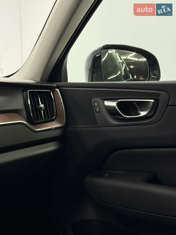 Позашляховик / Кросовер Volvo XC60 2024 в Одесі