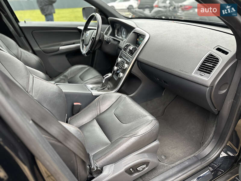 Позашляховик / Кросовер Volvo XC60 2015 в Львові