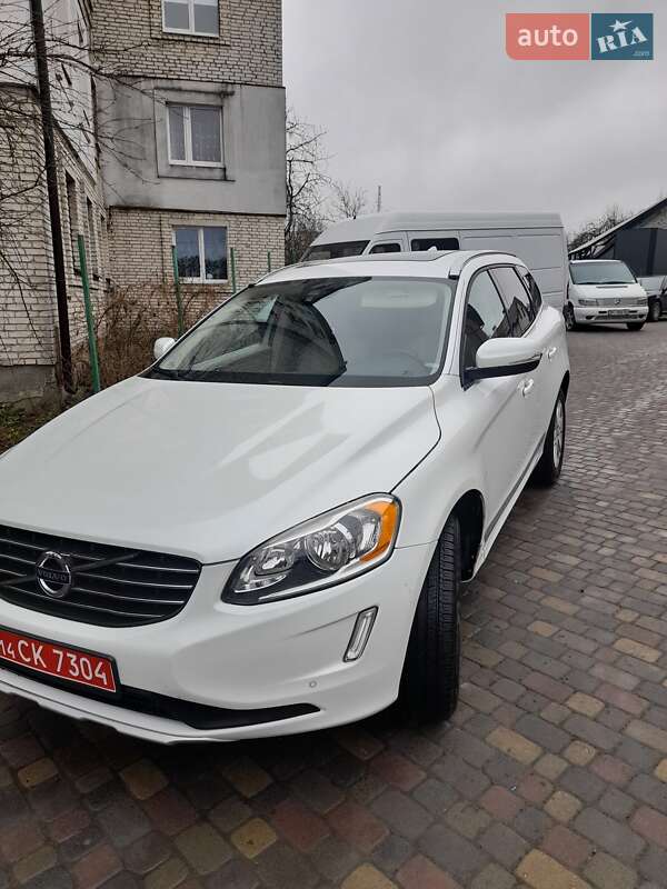 Позашляховик / Кросовер Volvo XC60 2016 в Львові