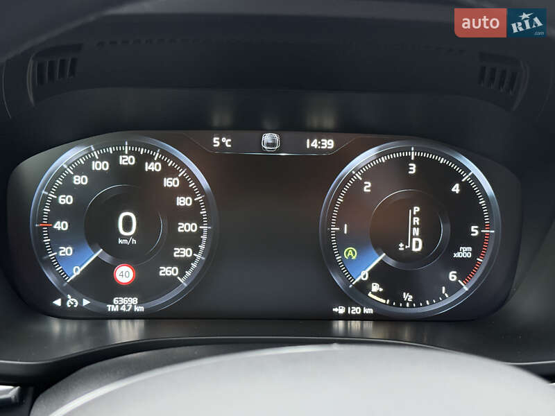 Внедорожник / Кроссовер Volvo XC60 2018 в Днепре фото 39 Внедорожник / Кроссовер Volvo XC60 2018 в Днепре