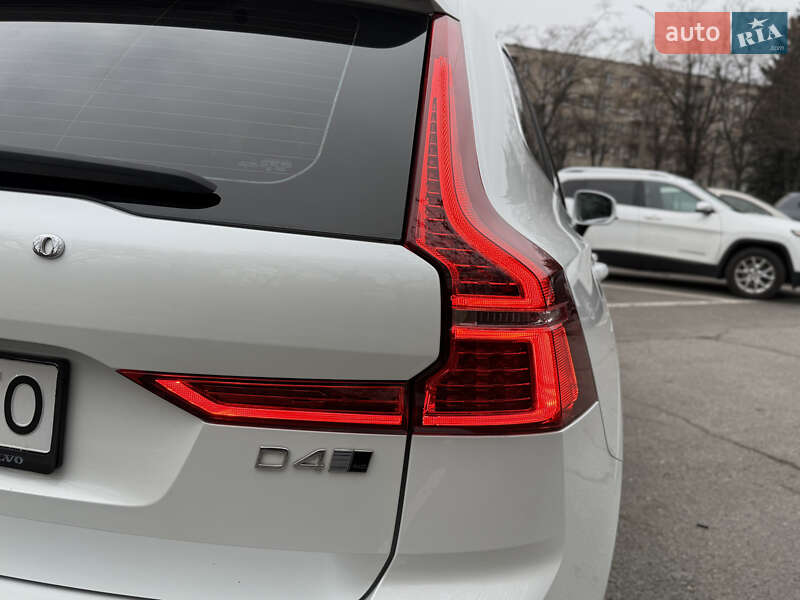 Внедорожник / Кроссовер Volvo XC60 2018 в Днепре фото 42 Внедорожник / Кроссовер Volvo XC60 2018 в Днепре
