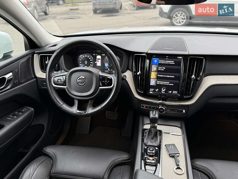Внедорожник / Кроссовер Volvo XC60 2018 в Днепре фото 51 Внедорожник / Кроссовер Volvo XC60 2018 в Днепре