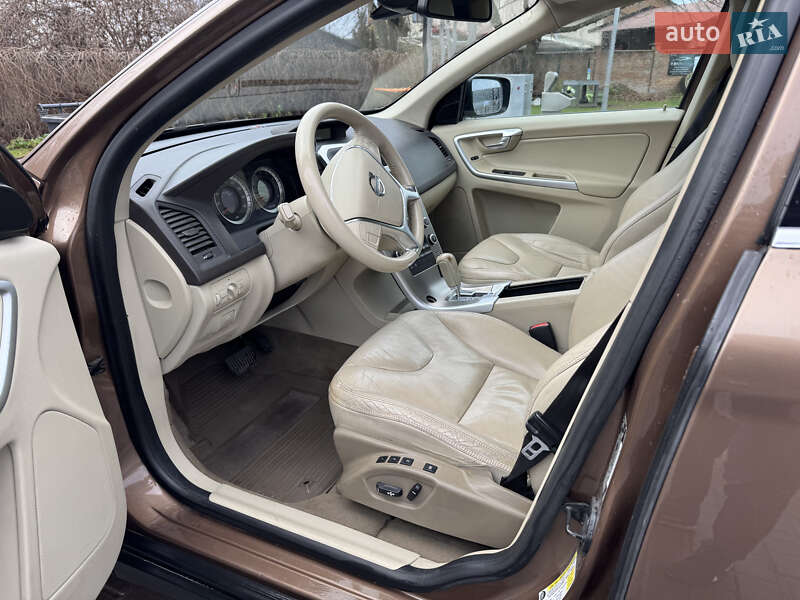 Позашляховик / Кросовер Volvo XC60 2010 в Рівному