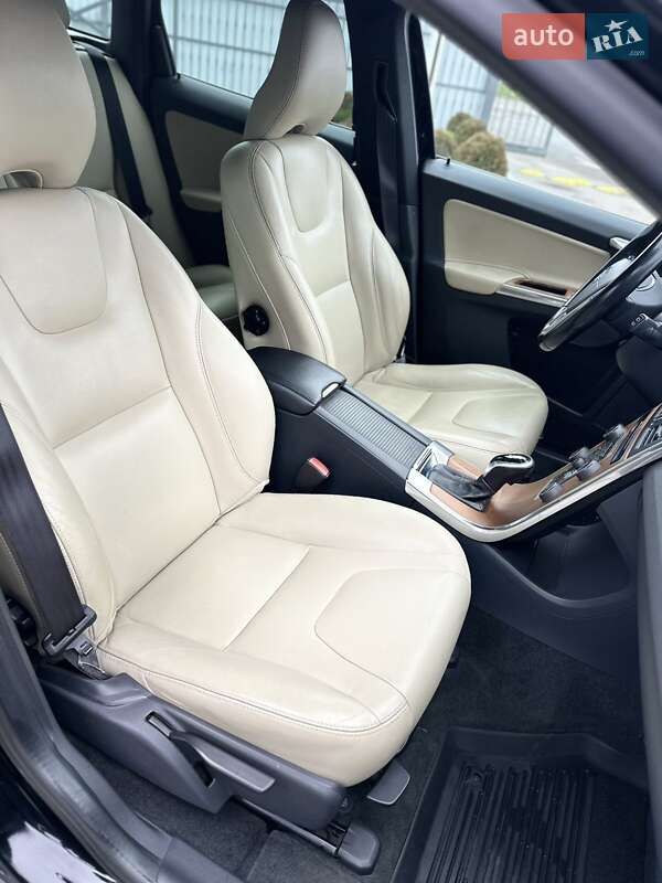 Позашляховик / Кросовер Volvo XC60 2014 в Полтаві