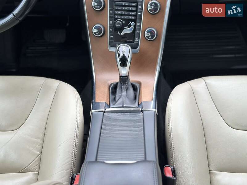 Позашляховик / Кросовер Volvo XC60 2014 в Полтаві