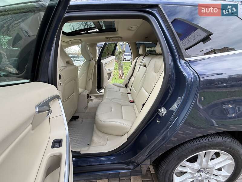 Внедорожник / Кроссовер Volvo XC60 2014 в Одессе