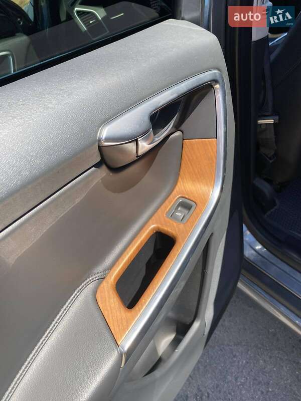 Позашляховик / Кросовер Volvo XC60 2017 в Одесі фото 12 Позашляховик / Кросовер Volvo XC60 2017 в Одесі