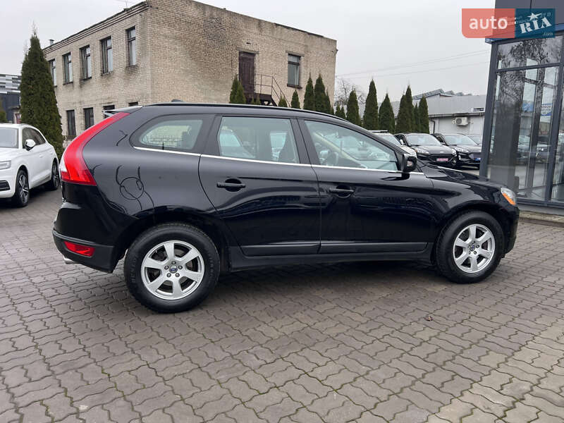 Позашляховик / Кросовер Volvo XC60 2011 в Нововолинську