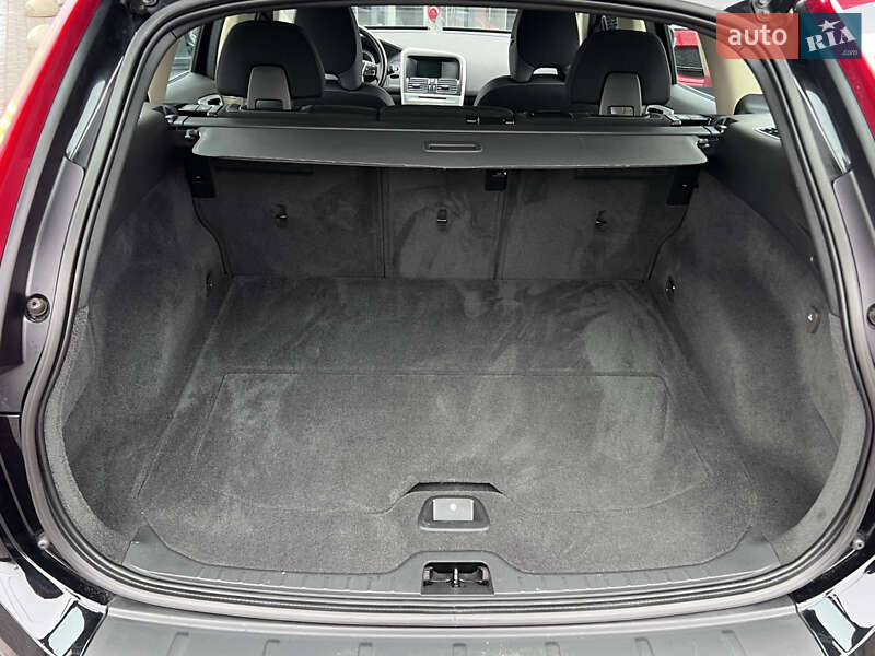 Позашляховик / Кросовер Volvo XC60 2011 в Нововолинську